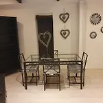 Duplex Can Roses